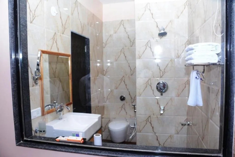 Ratnaa Resort