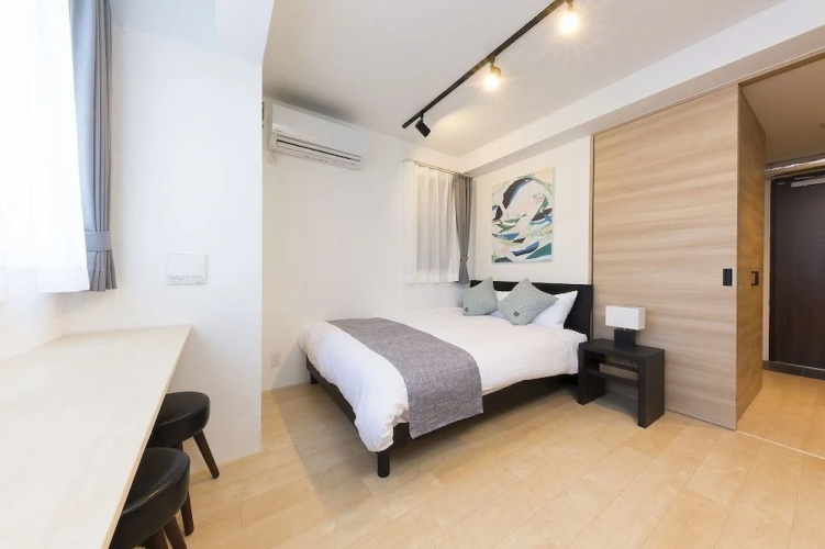 C4 Maison Philippe Shitaya 403