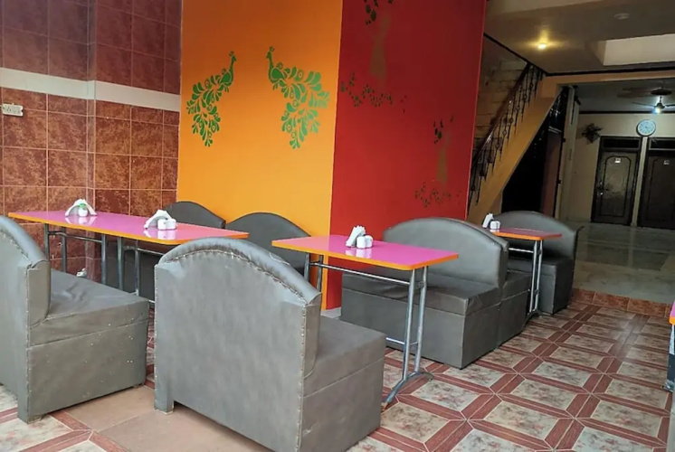 Goroomgo Rashmi Agra