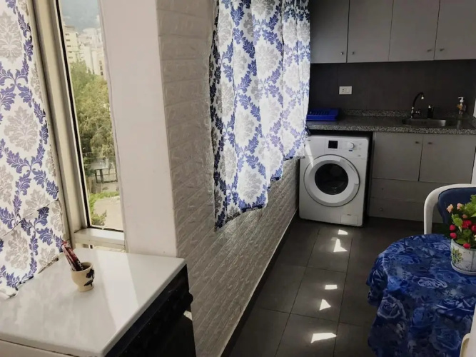 1 Bed Chalet - Sleeps 2 - Pets - Pool - Parking