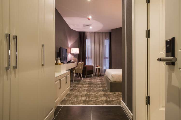 Royal Comfort HotelOver view