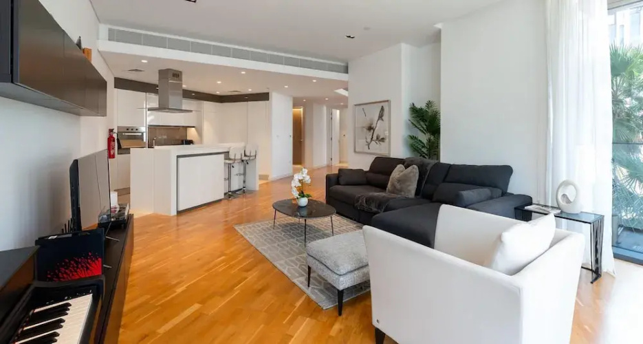 Modern Bluewaters 1BR w Relaxing Balcony View