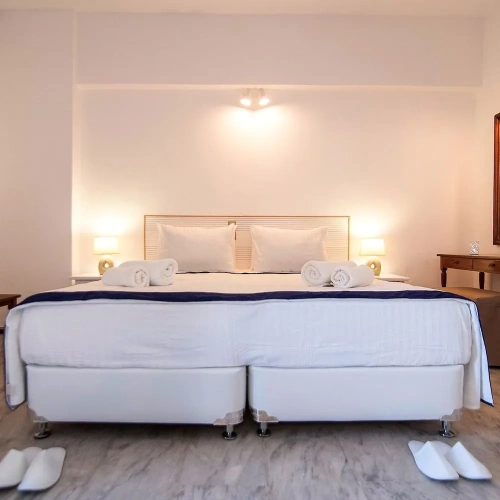 Deluxe Double room with balcony and with sea view