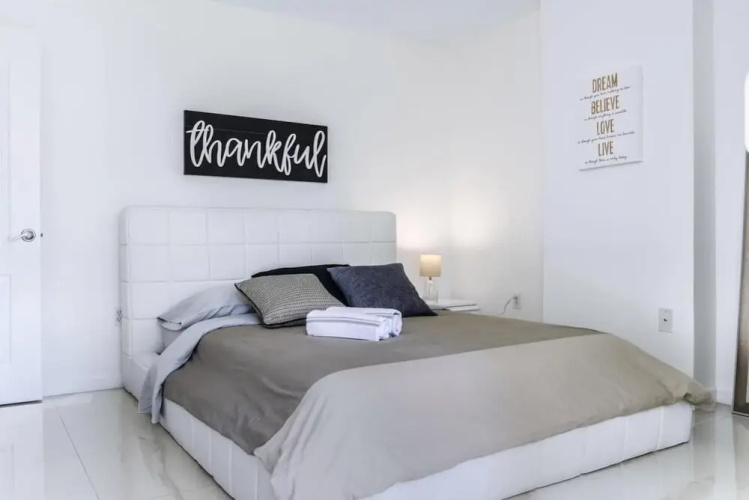 3 BR Apartment Brickell Following Cleaning Guidelines