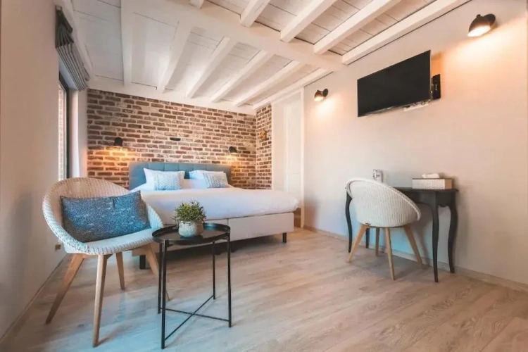 Superior Double room with courtyard view
