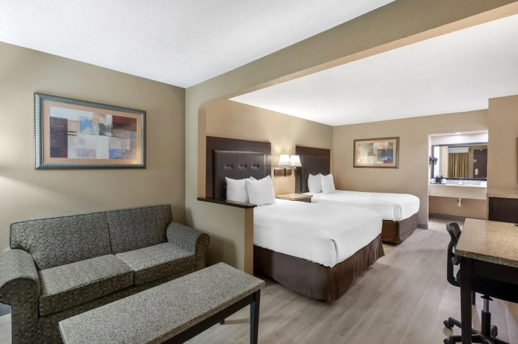 Standard Quadruple room