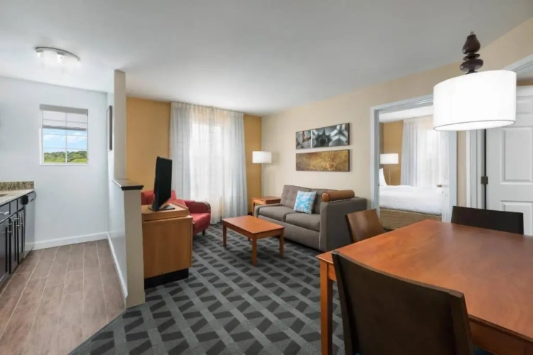 2 Bedrooms Double Suite