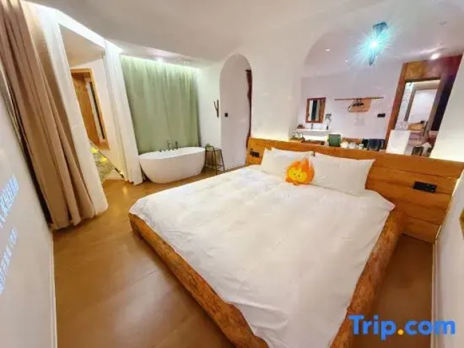 Quadruple Suite