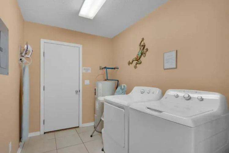 Pineapple Cabana by Bliss Beach Rentals