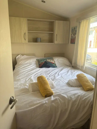 Newquay Bay Park 3-bed Caravan, Sleeps 6
