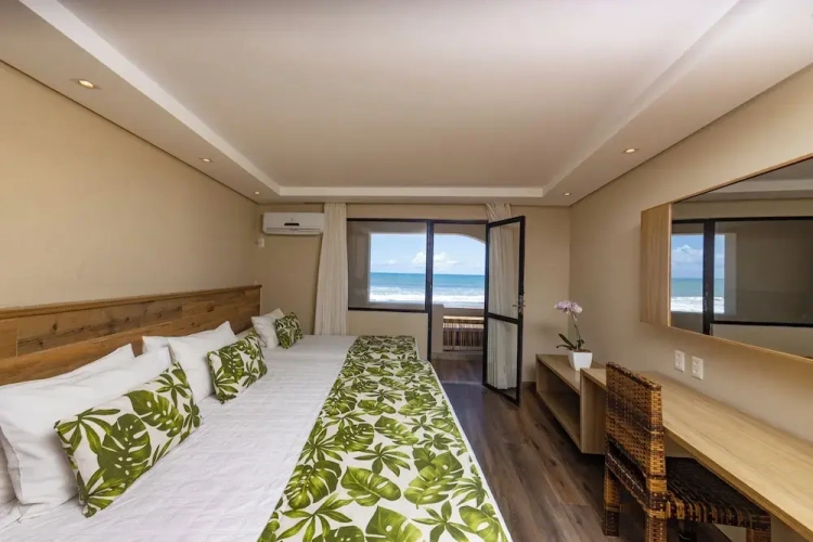Apartment with sea view