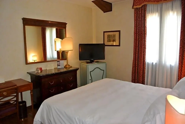 Classic Double room with view