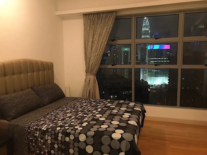 Executive 3 BR Condo by Naren