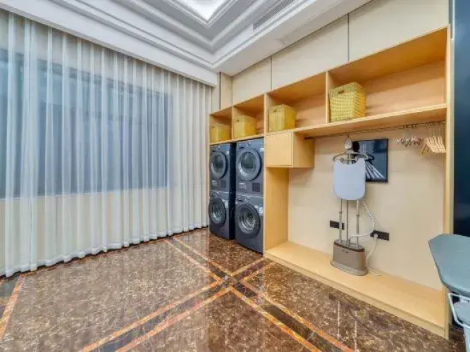 Yunqi Hotel