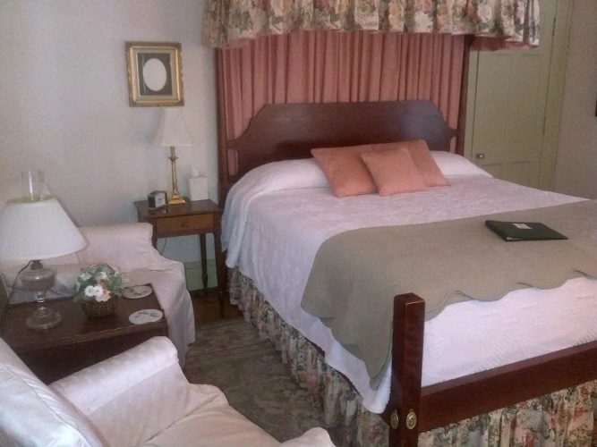 Colonial Capital Bed & Breakfast