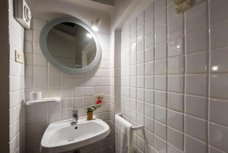 2 Bedrooms Quadruple Apartment