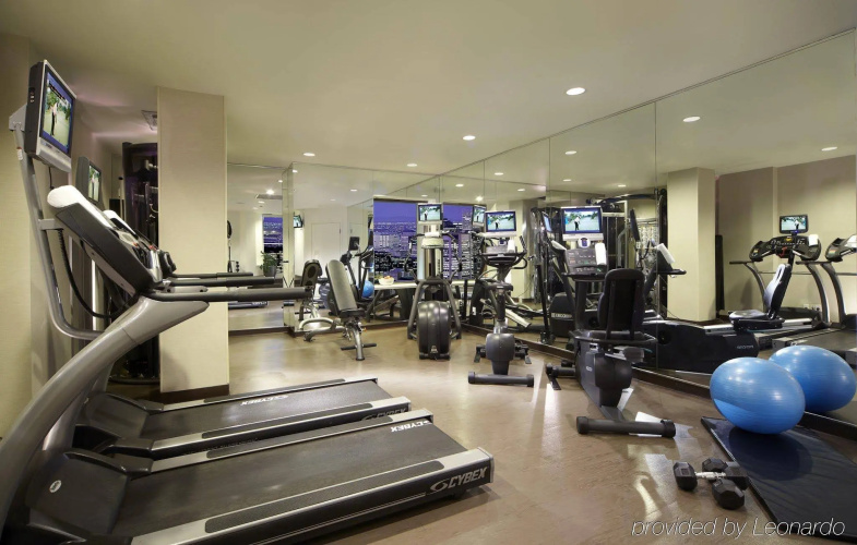 Vogue Hotel Montreal Downtown, Curio Collection By Hilton photo 27