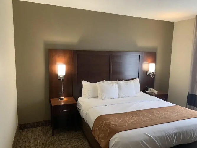 Comfort Suites Auburn