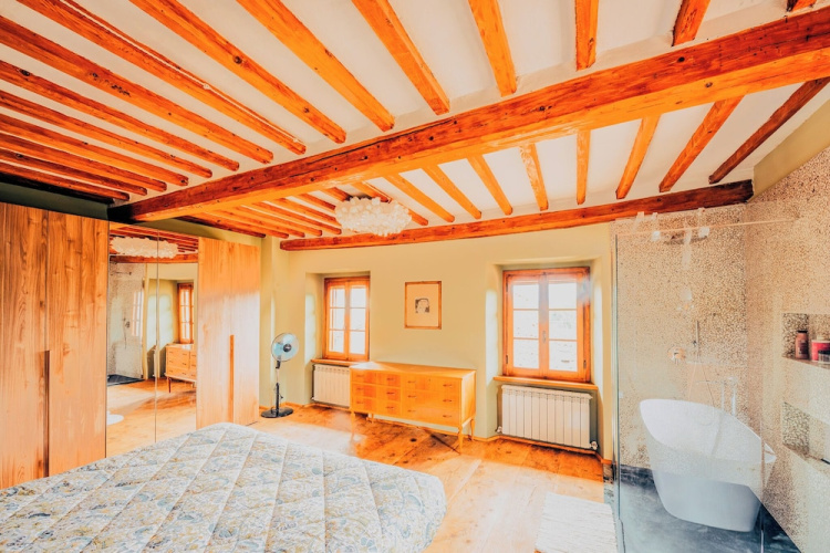 Casa Lierna 11
