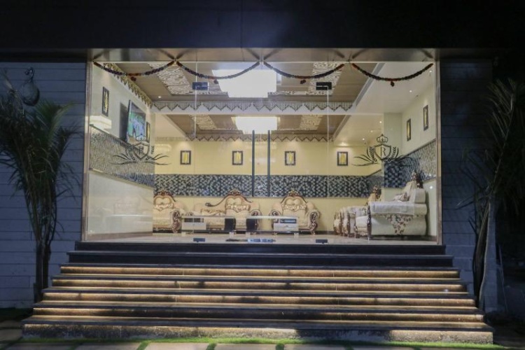 Hotel Rajahamsa