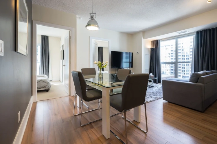 3 Bedrooms Executive Apartment with balcony