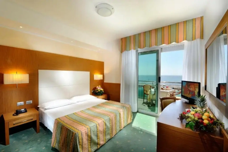 Standard Double room with sea view