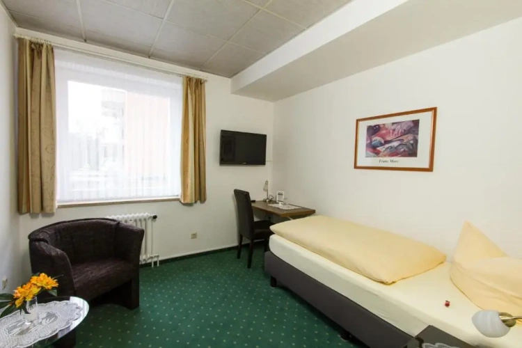Standard Single room