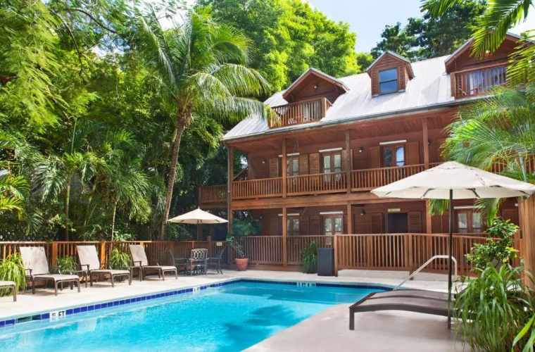 Island City House Hotel