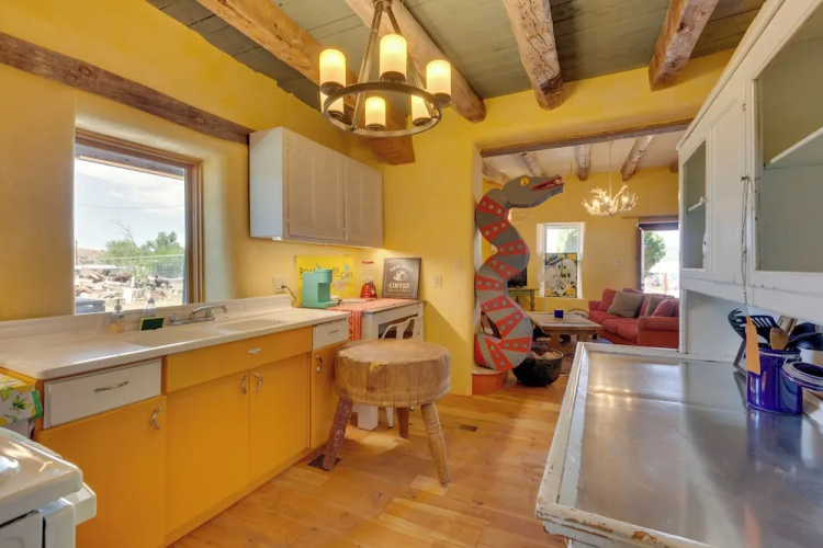 Santa Cruz Home w/ Mountain Views!