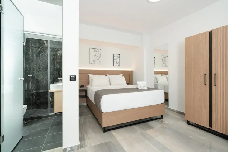 TOWER 15 Suites