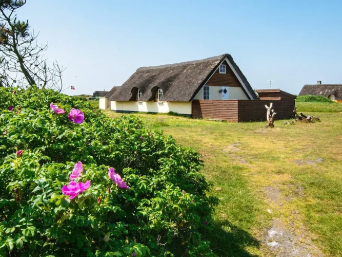 6 Person Holiday Home in Ringkobing-by Traum