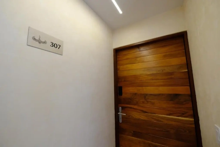 3 Bedrooms Apartment