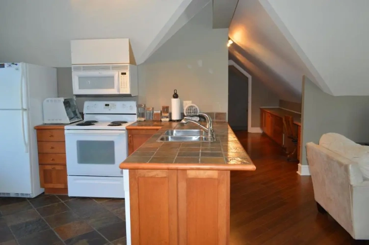1 Bedroom Suite