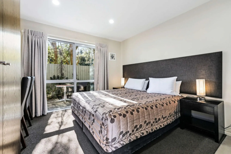 Quality Suites Amore