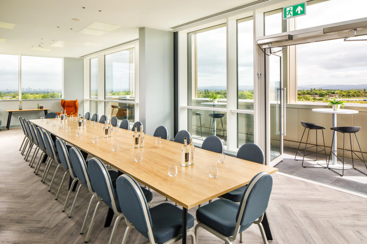 Holiday Inn Manchester Airport photo 22