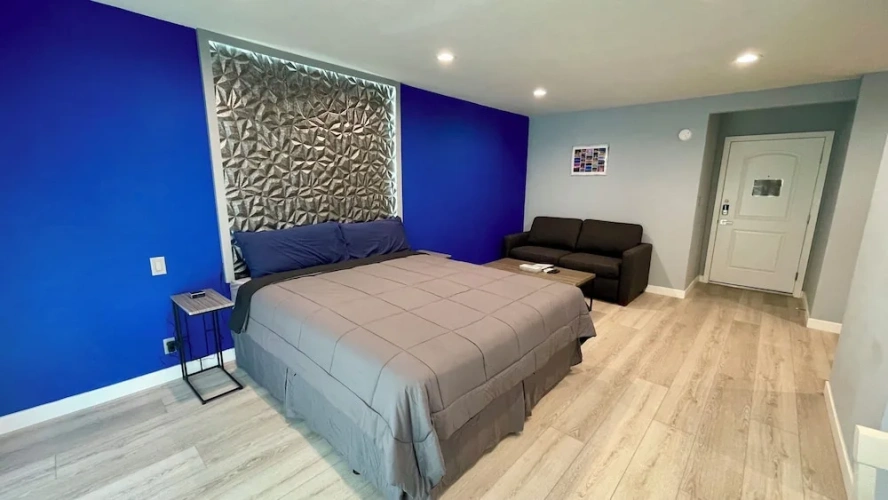 Premier Double Studio