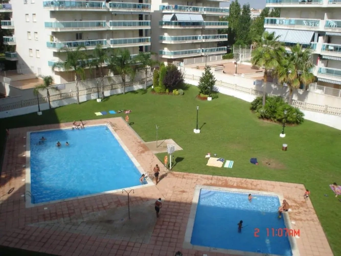 2 Bedrooms Apartment