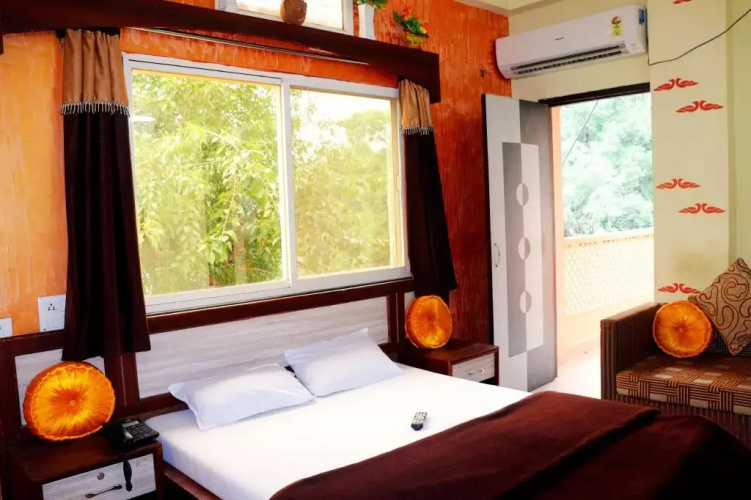 Hotel Raj Palace