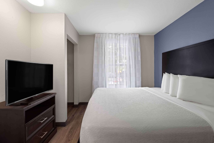 2 Bedrooms Double Suite