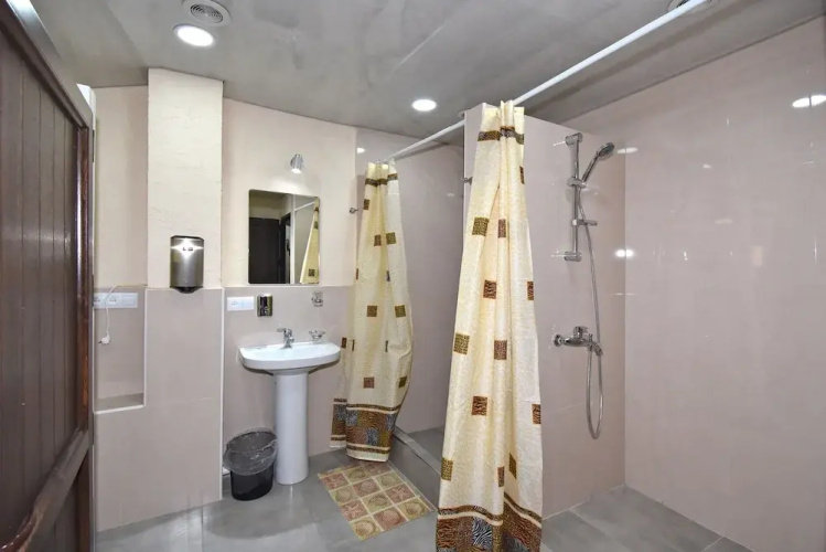 Li-Em Fauna Hostel
