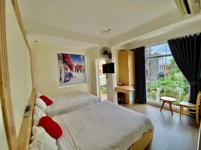 Standard Triple room