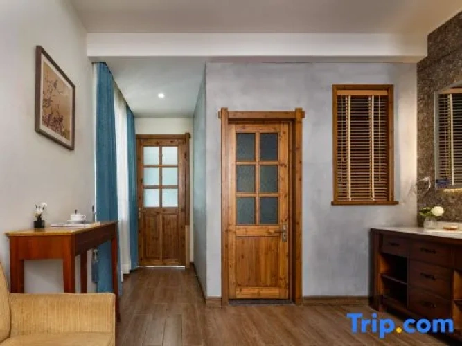 Deluxe Family Suite