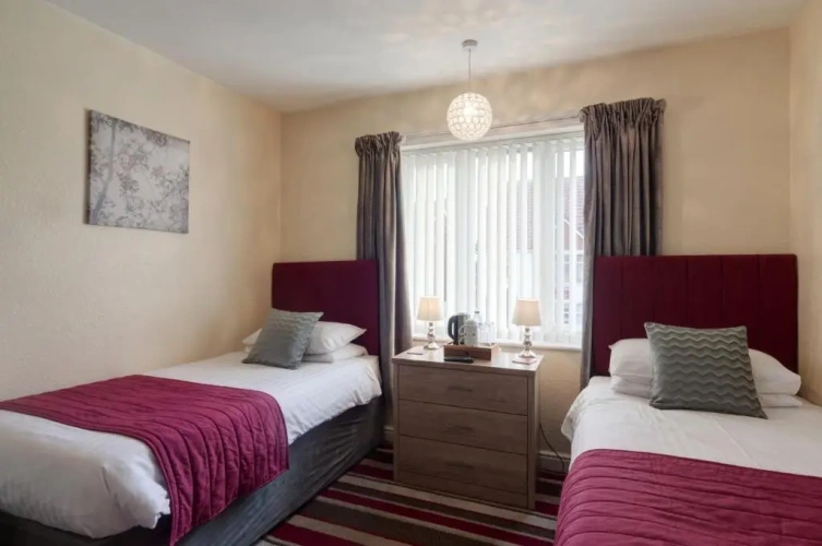 Standard Twin room