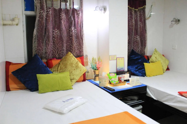 Kamal Deluxe Hotel
