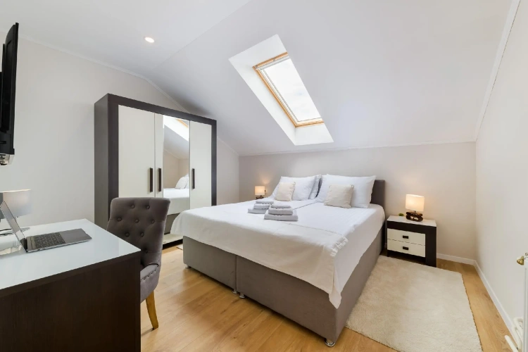 1 Bedroom Deluxe Suite