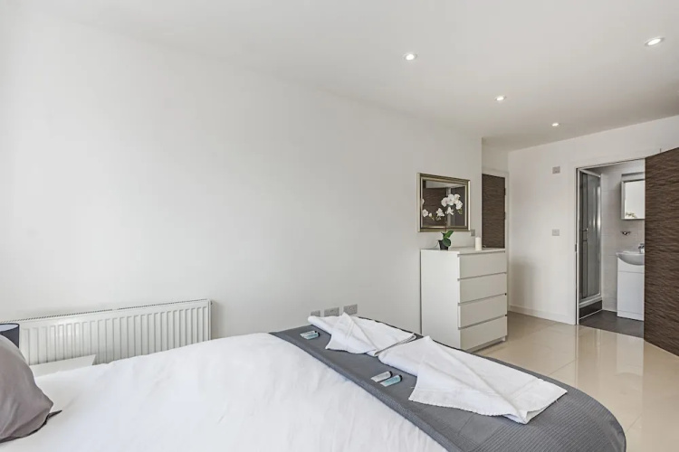 Canary Wharf Stylish Apartment