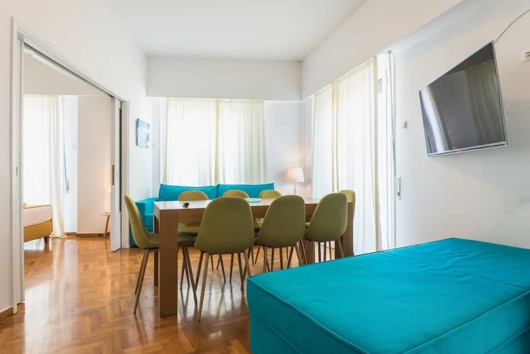 2 Bedrooms Apartment