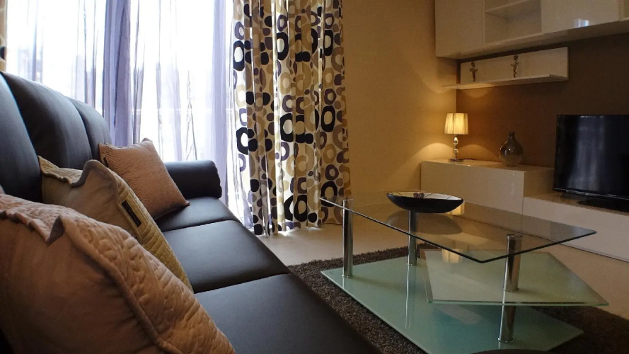Eri Apartments E365
