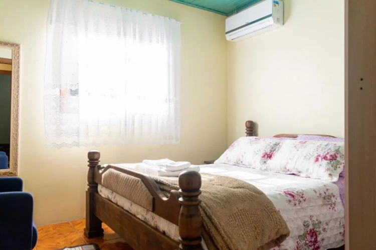 2 Bedrooms Cottage