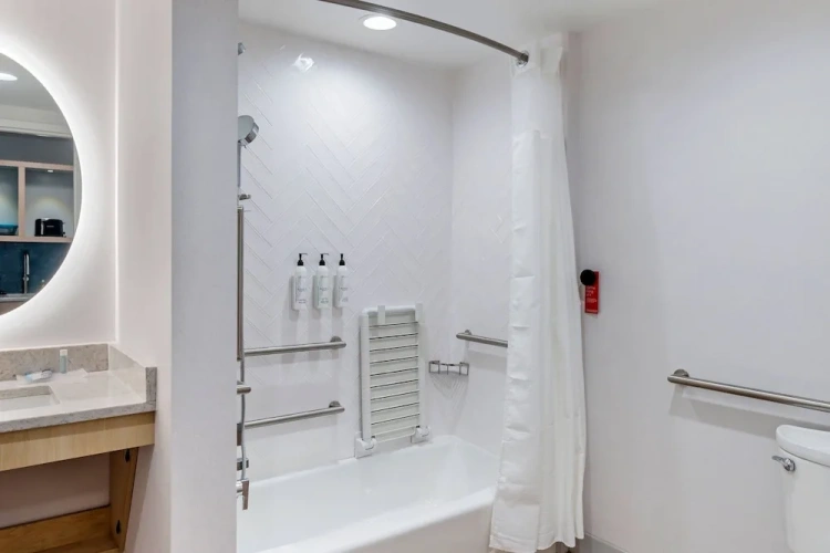 Deluxe Double Suite